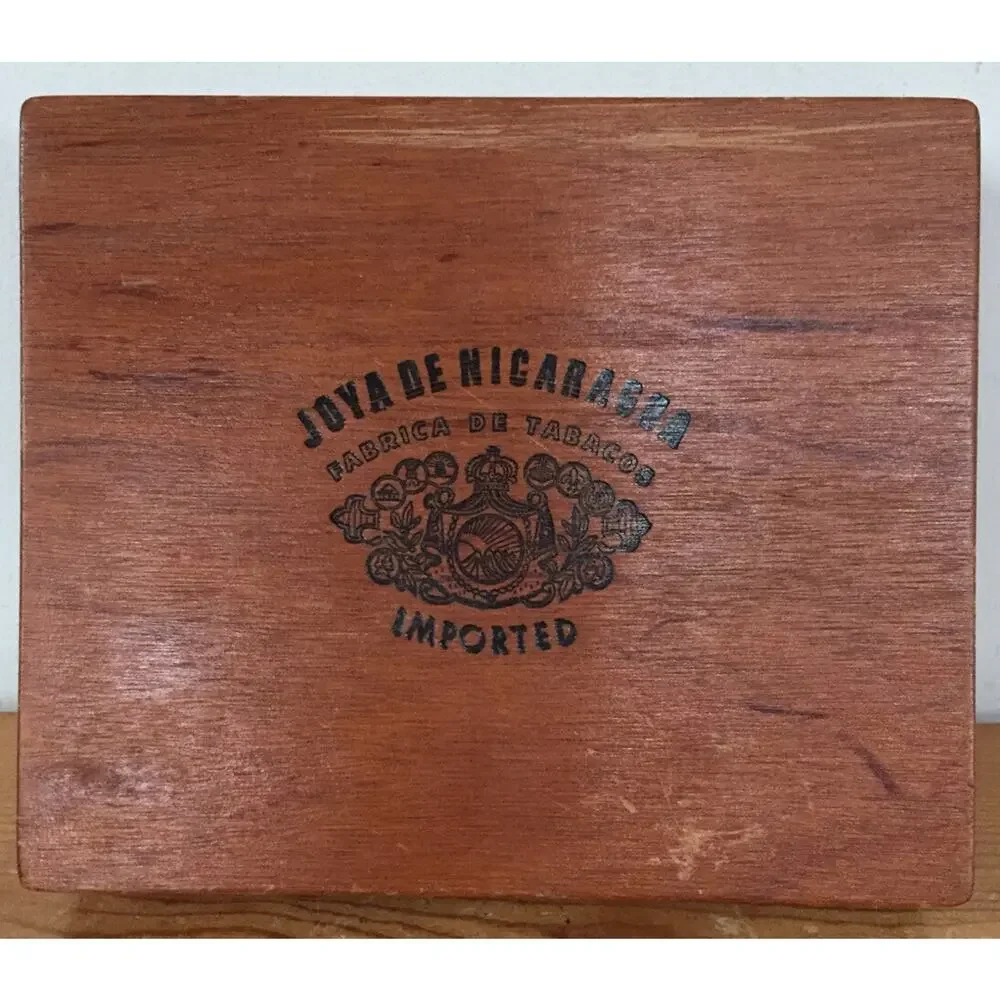 Vintage Joya de Nicaragua Wooden Wood Cigar Empty Trinket Box Hand Made 9